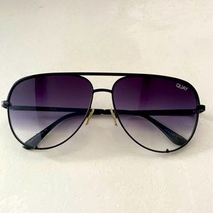 Quay HIGH KEY Sunglasses - black/fade
